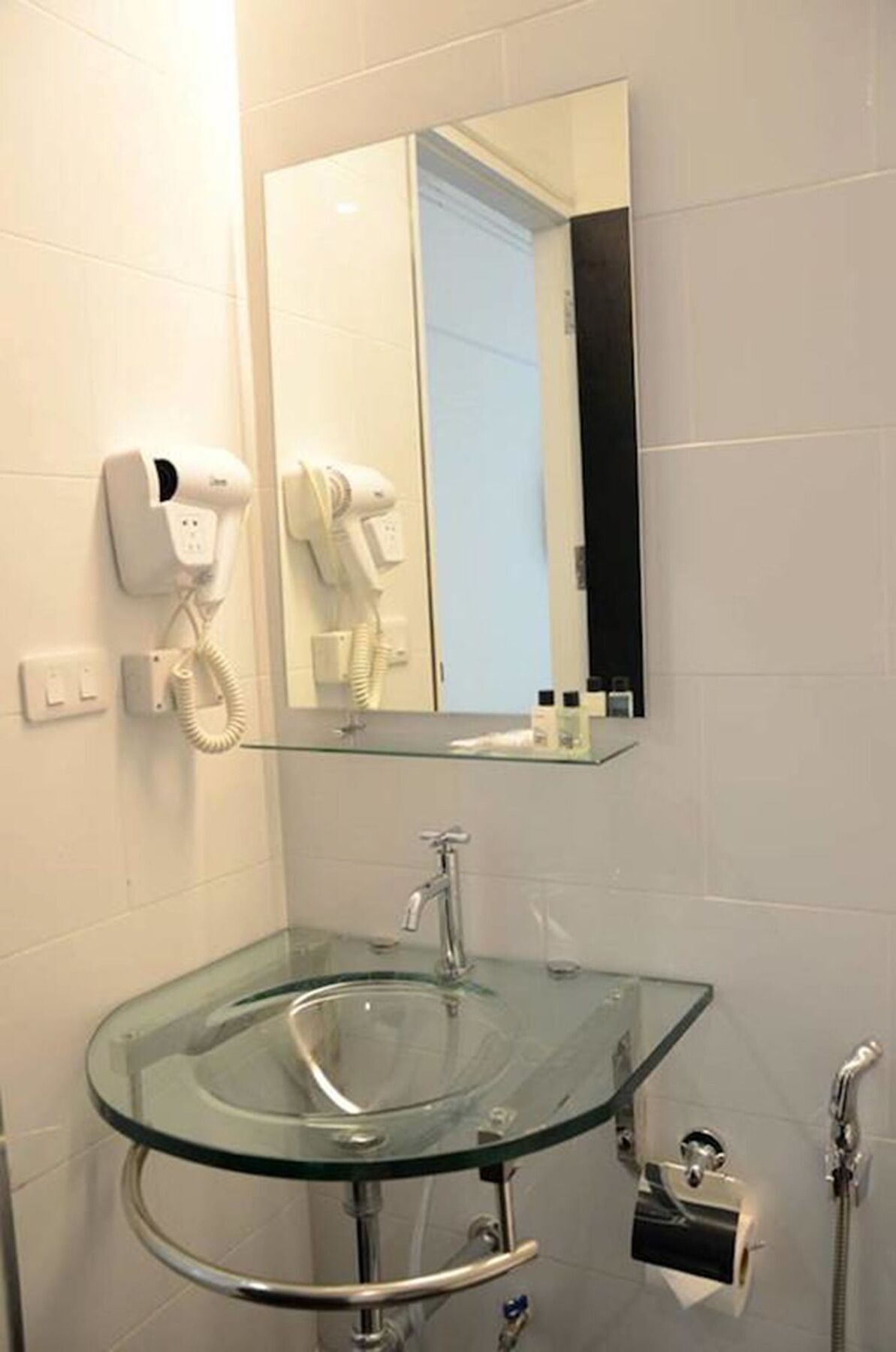 3 Howw Hostel At Sukhumvit 21 Bangkok Ngoại thất bức ảnh