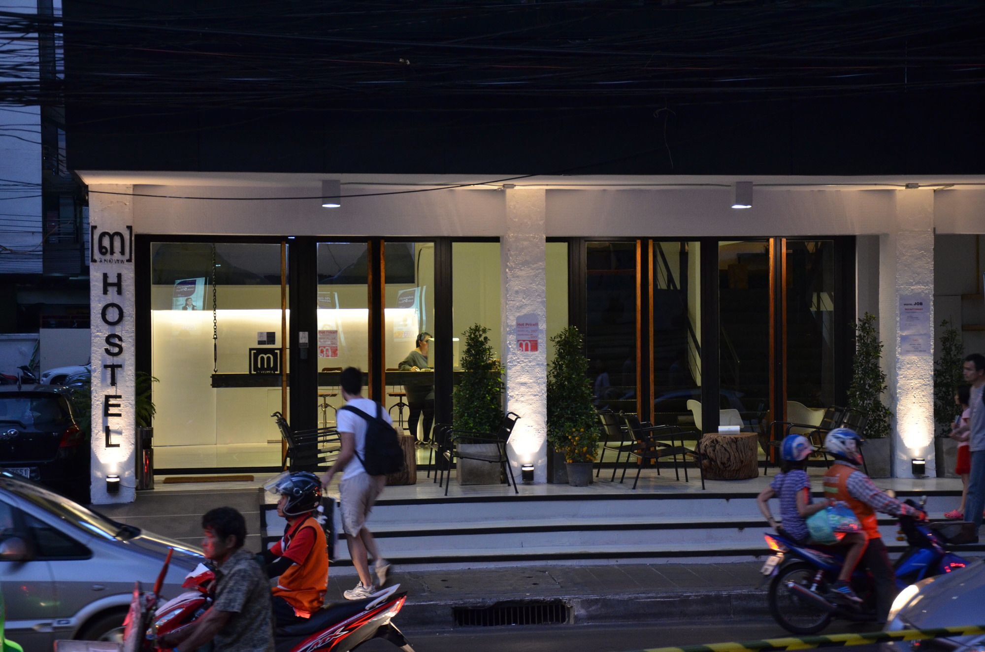 3 Howw Hostel At Sukhumvit 21 Bangkok Ngoại thất bức ảnh
